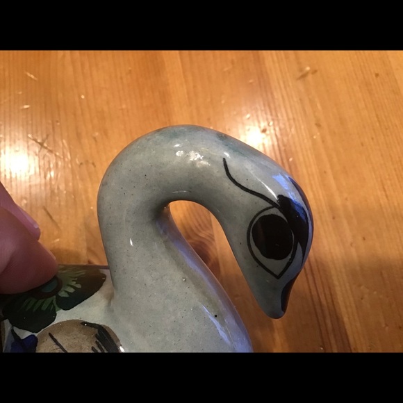 VINTAGE TONALA SWAN MEXICO SIGNED HANDPAINTED FLORAL - Picture 7 of 7